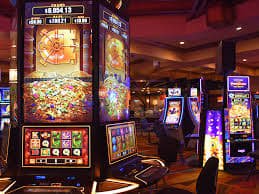 Studio live-dealer dengan dealer profesional Antarmuka live-dealer terbaru di gambarslot